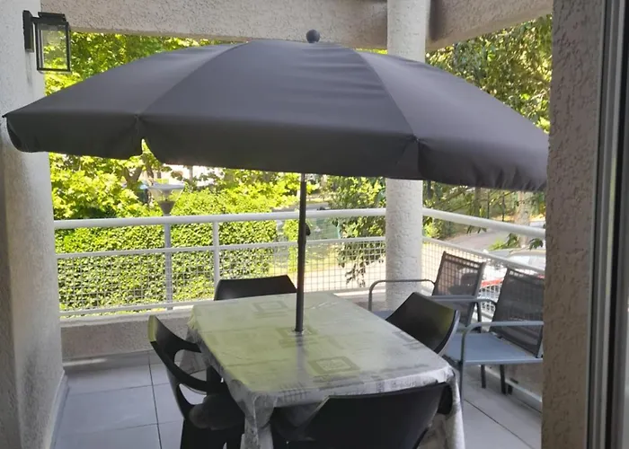 T3 Terrasse - Piscine - 3 Etoiles Апартаменты Сен-Сиприен